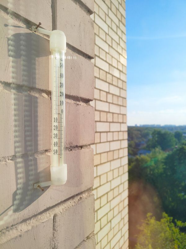 Летняя жара: как пережить тепловой удар и что приготовить в столь знойные дни