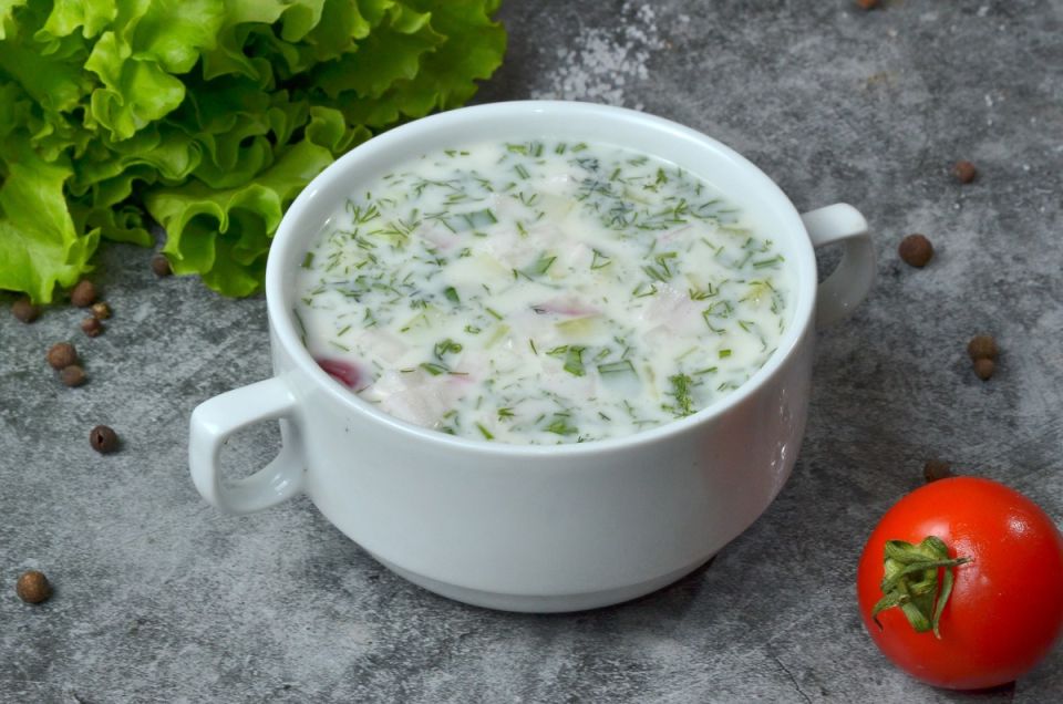 Освежающая окрошка: 5 необычных способов разнообразить классический суп