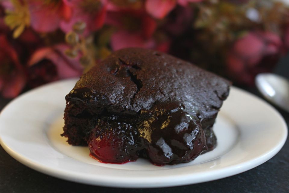 Сладкое наслаждение с вишней