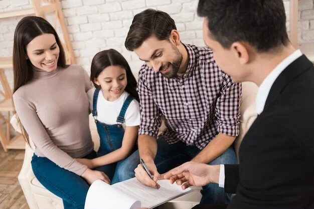 Как защитить свои интересы при покупке наследственной квартиры: два важных момента