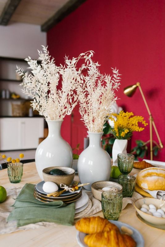 Что не стоит использовать в дизайне кухни-столовой: 6 цветов, которые могут испортить атмосферу