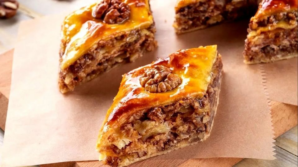Домашняя пахлава: магия меда и орехов, способная покорить сердца
