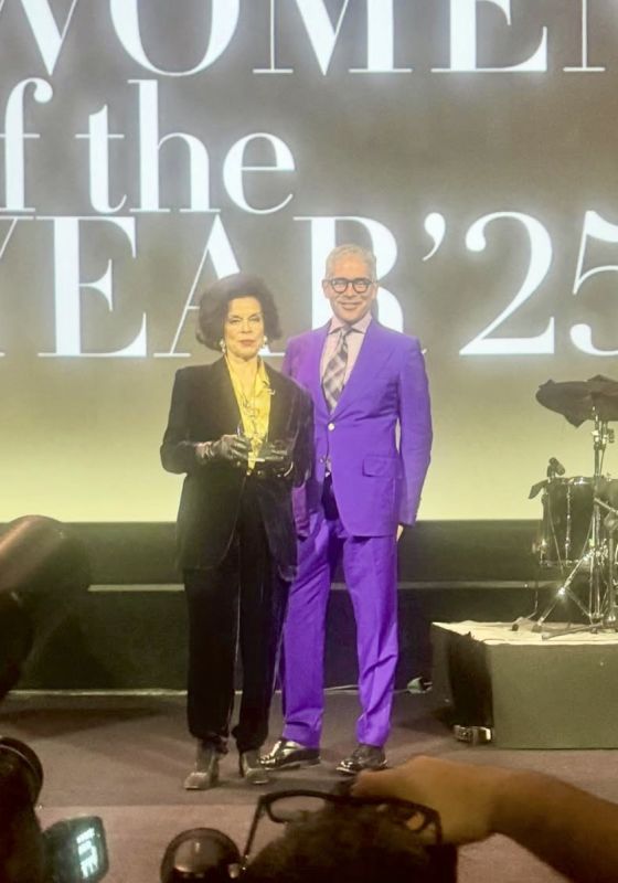 Бьянка Джаггер: красота и совесть на премии Bazaar