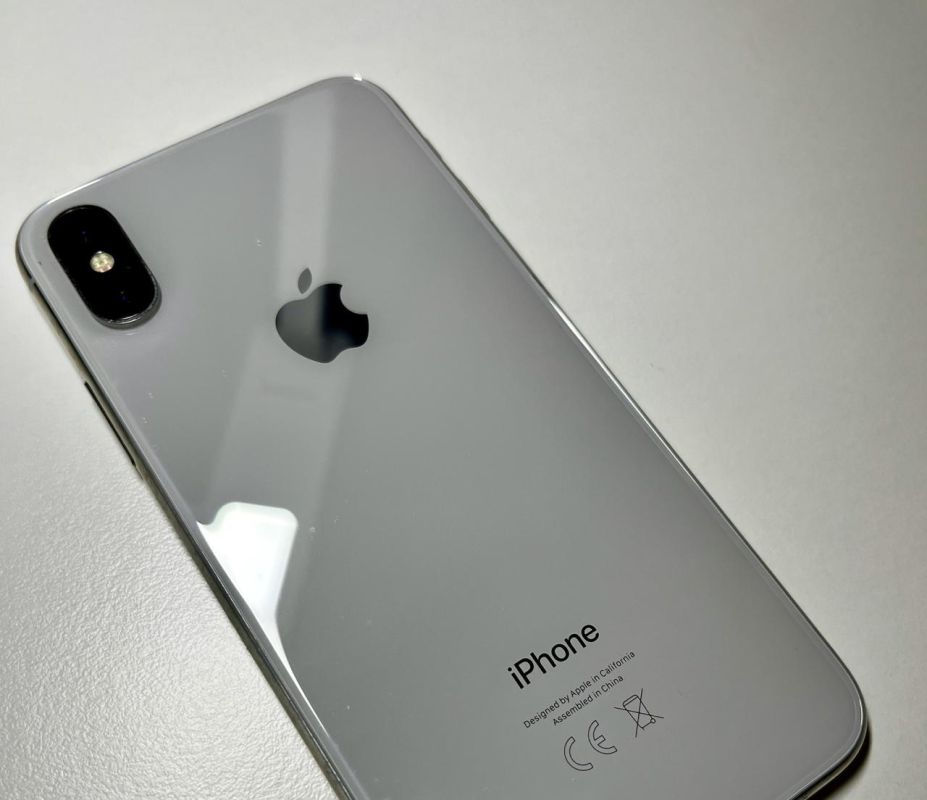  1  WhatsApp    iPhone