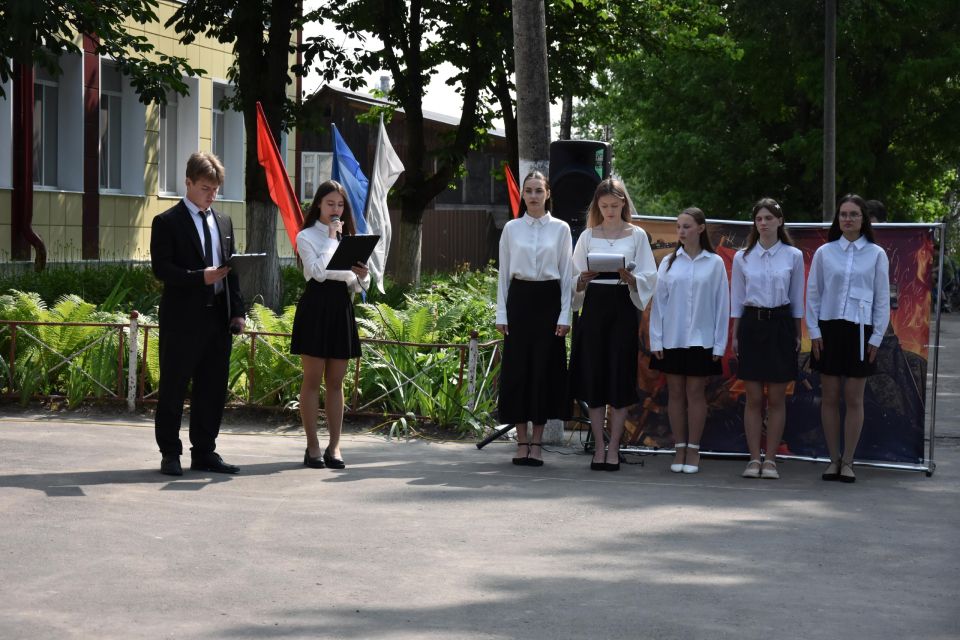 В городе Дятьково состоялось увековечивание памяти выпускника Дятьковской школы №3 Новикова Ивана Викторовича