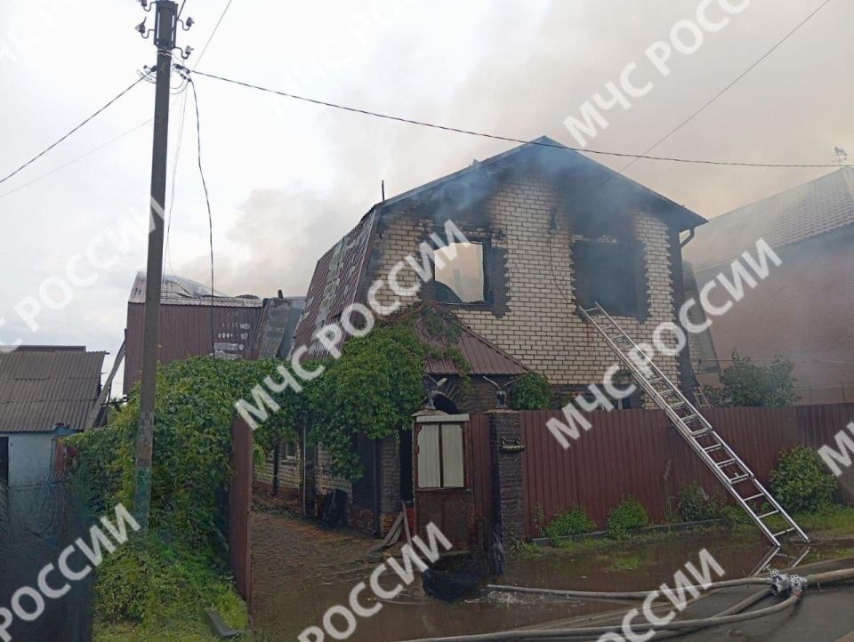 Гроза спровоцировала пожар в Брянске