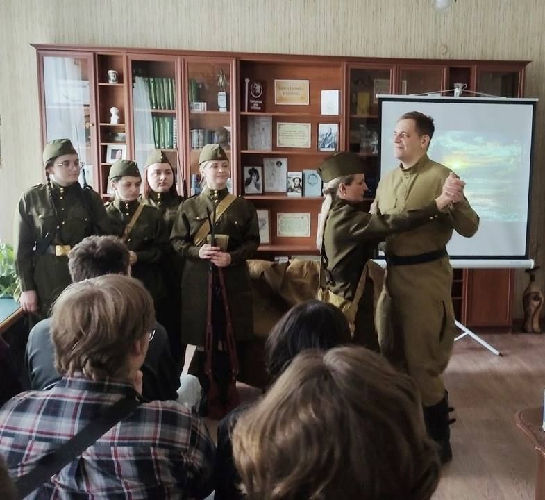 БИБЛИОТЕАТР. Театрализованная постановка «Они ушли в бессмертие»