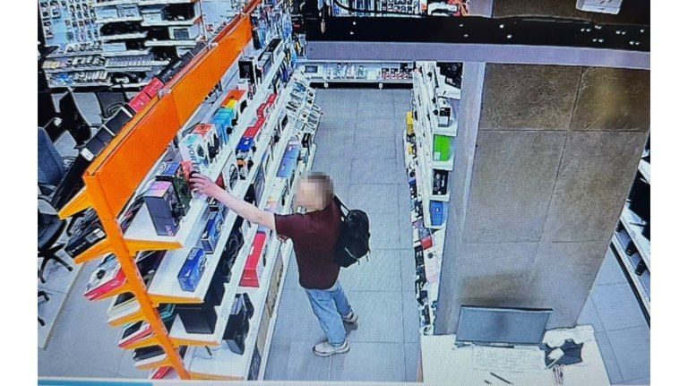 В Брянске уголовник попался на краже умной и портативной колонок