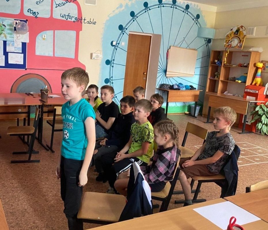 25 июня в нашем летнем лагере &quot;Солнышко&quot; на базе МБОУ «Сещинская СОШ им. К.Я. Поварова» прошел День семьи!