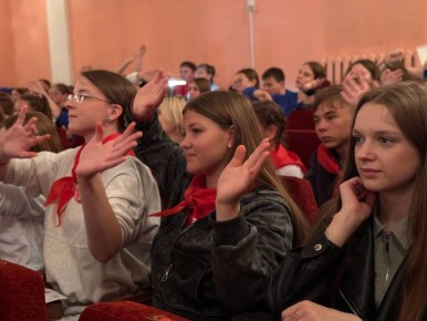 Активисты движения &quot;Первых&quot; Дубровского района посетили яркий и насыщенный фестиваль &quot;День молодежи&quot; в г. Брянске! Ребята с энтузиазмом проходили различные станции, где смогли проявить свои таланты и даже получить призы! ...