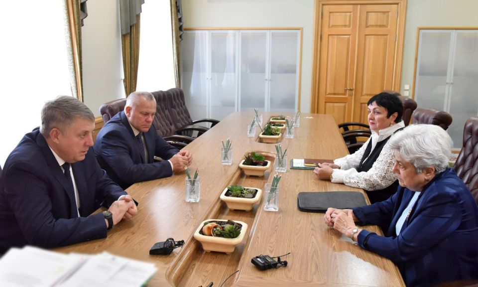 Александр Богомаз: На рабочей встрече с председателем Профсоюза работников агропромышленного комплекса Российской Федерации Натальей Николаевной Агаповой обсудили перспективы развития агропромышленного комплекса области и...