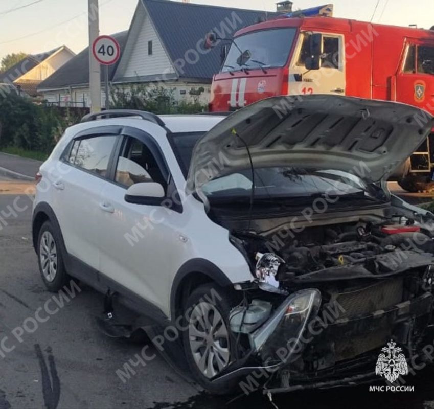Пожарно – спасательное подразделение приняло участие в ликвидации последствий ДТП в Брянске