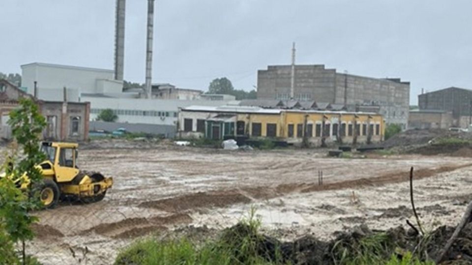 В Дятькове продолжается благоустройство &quot;Хрустальной площади&quot;