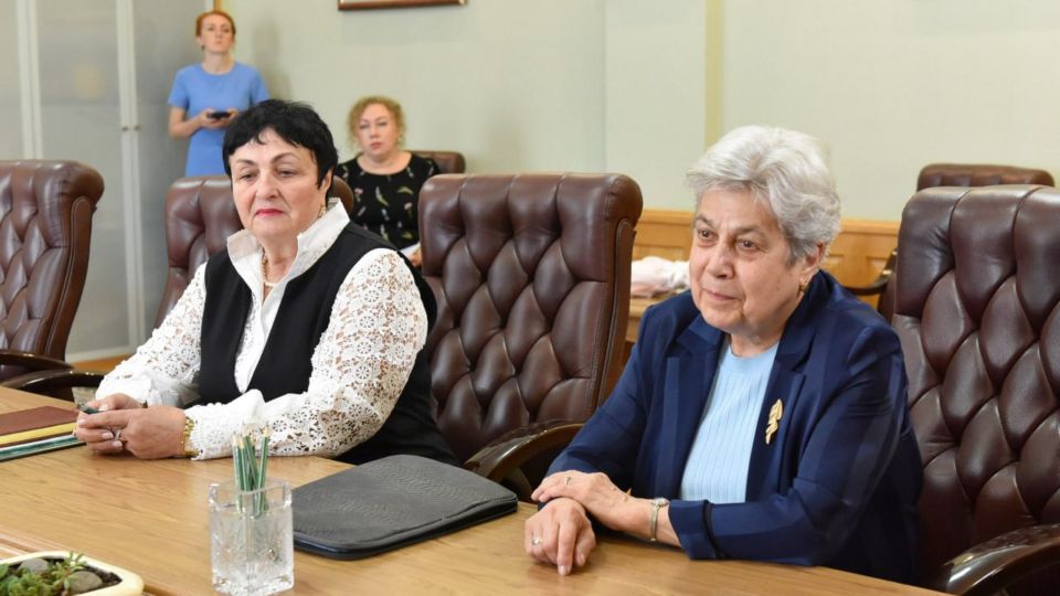 Александр Богомаз обсудил перспективы развития брянского АПК с Натальей Агаповой