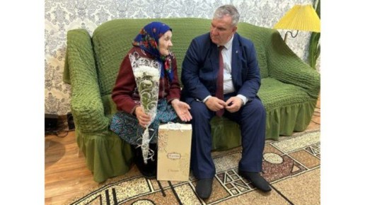 Две труженицы тыла из Брасовского района получили поздравления от президента Путина