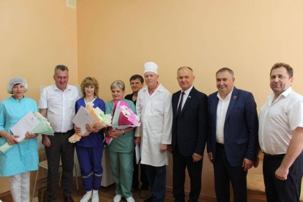 В Рогнединском районе провёл приём граждан, совещание с соцслужбами и посетил участковую больницу