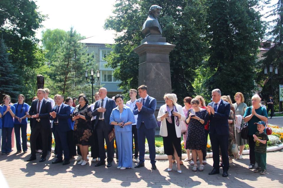 ВЫСТАВКА &quot;РОДНЫЕ ОКНА&quot; В ПАРКЕ-МУЗЕЕ ИМ. А. К. ТОЛСТОГО