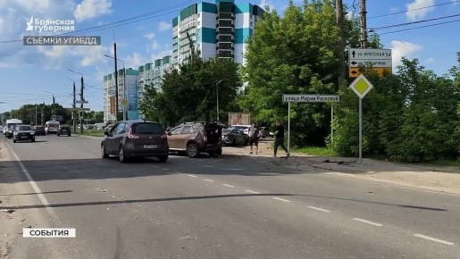 Один нетрезвый водитель, двое пострадавших и четыре разбитых автомобиля