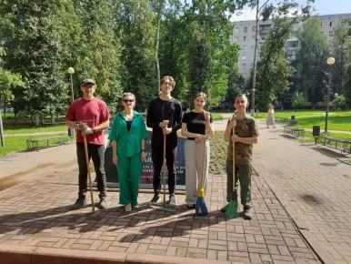 Коллектив регионального департамента внутренней политики принял участие в пятничнике