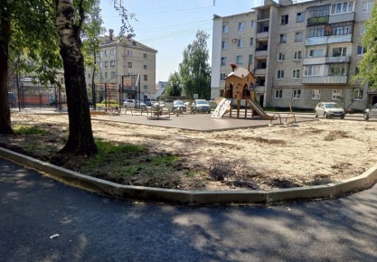 Завершается капремонт двора у дома №4 по улице 22 Съезда КПСС