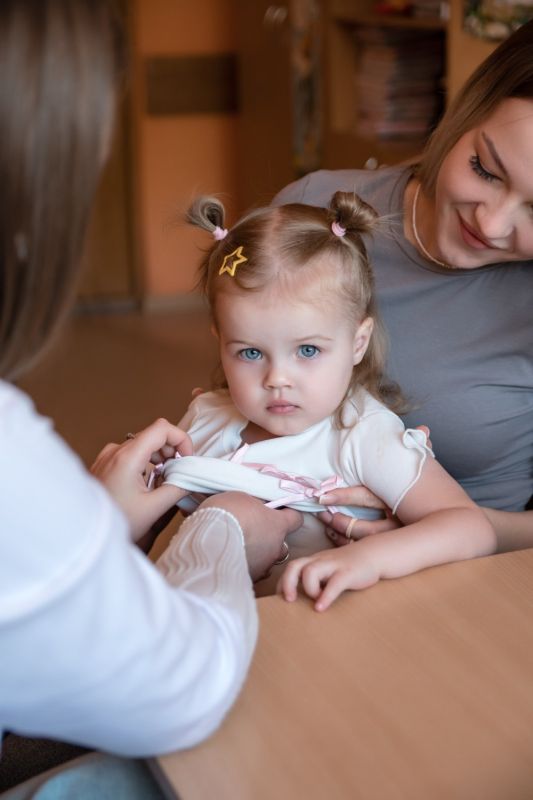 После окончания медицинских образовательных учреждений перед выпускниками открывается широкий выбор дорог