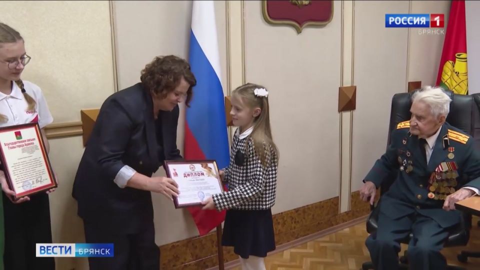 Работы брянских школьников представлены на выставке "Дети рисуют мир" в Москве