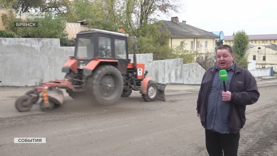 В Брянске на участке строящейся дороги улицы Горького уже полностью установлена подпорная стенка и поставлен бордюрный камень