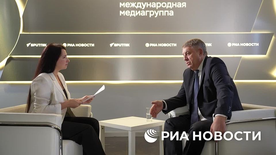 Украинские диверсанты, взорвавшие рухнувший на поезд мост в Брянской области в начале июня, сделали это намеренно - они знали, что поезд пассажирский, заявил в интервью РИА Новости губернатор региона Александр Богомаз