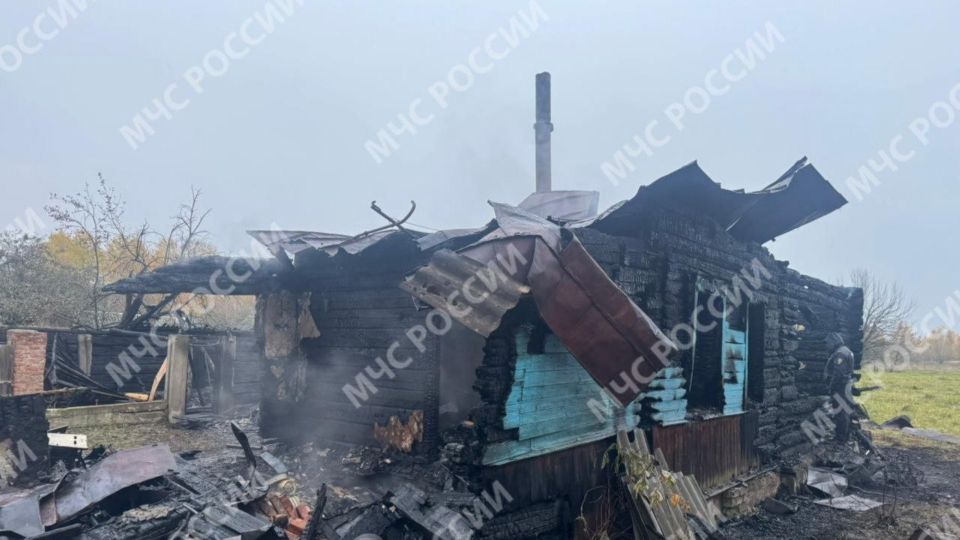 В брянском поселке Жеча при пожаре погиб 41-летний мужчина