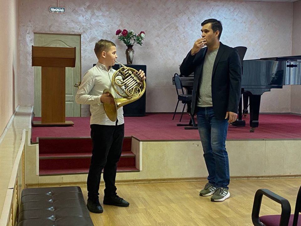 В МБУДО «Детская школа искусств N10» состоялся цикл мероприятий для преподавателей по классу духовых и ударных инструментов