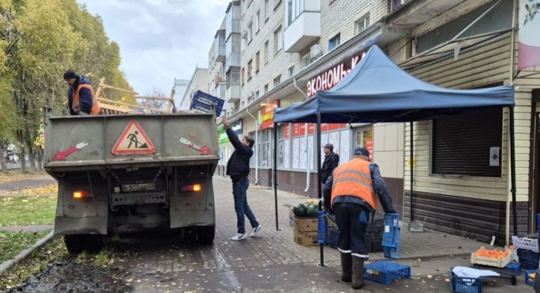 В Бежице пресекли незаконную уличную торговлю В Бежице пресекли незаконную уличную торговлю