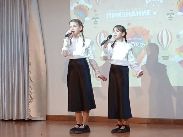 Вокальный коллектив «Свирель» МБУДО «Центр детского творчества» города Клинцы с триумфом выступил на Международном фестивале-конкурсе «Призвание артист» в Санкт-Петербурге Вокальный коллектив «Свирель» МБУДО «Центр детского творчества» города Клинцы с триумфом выступил на Международном фестивале-конкурсе «Призвание артист» в Санкт-Петербурге