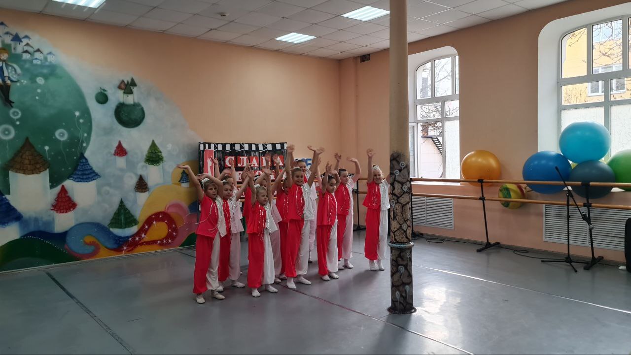 26 октября Центр детского творчества пригласил в гости девчонок и мальчишек, пап и мам, дедушек и бабушек, которые посещают ГБУ " Комплексный центр социального обслуживания населения города Клинцы и Клинцовского района" 26 октября Центр детского творчества пригласил в гости девчонок и мальчишек, пап и мам, дедушек и бабушек, которые посещают ГБУ " Комплексный центр социального обслуживания населения города Клинцы и Клинцовского района"