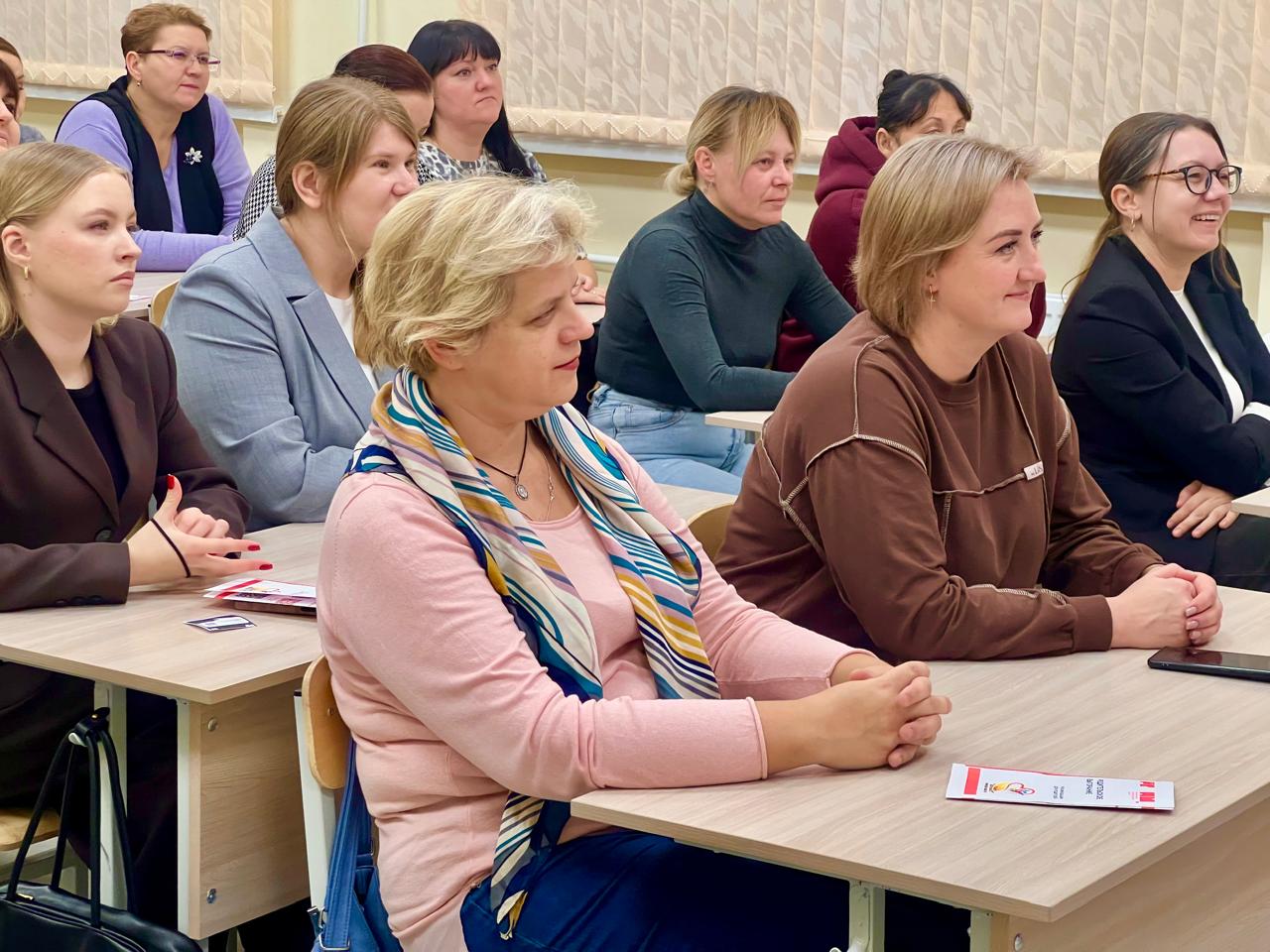 Уполномоченный по правам ребенка в Брянской области Инна Мухина продолжает реализацию федерального проекта «Родительская гостиная» Уполномоченный по правам ребенка в Брянской области Инна Мухина продолжает реализацию федерального проекта «Родительская гостиная»