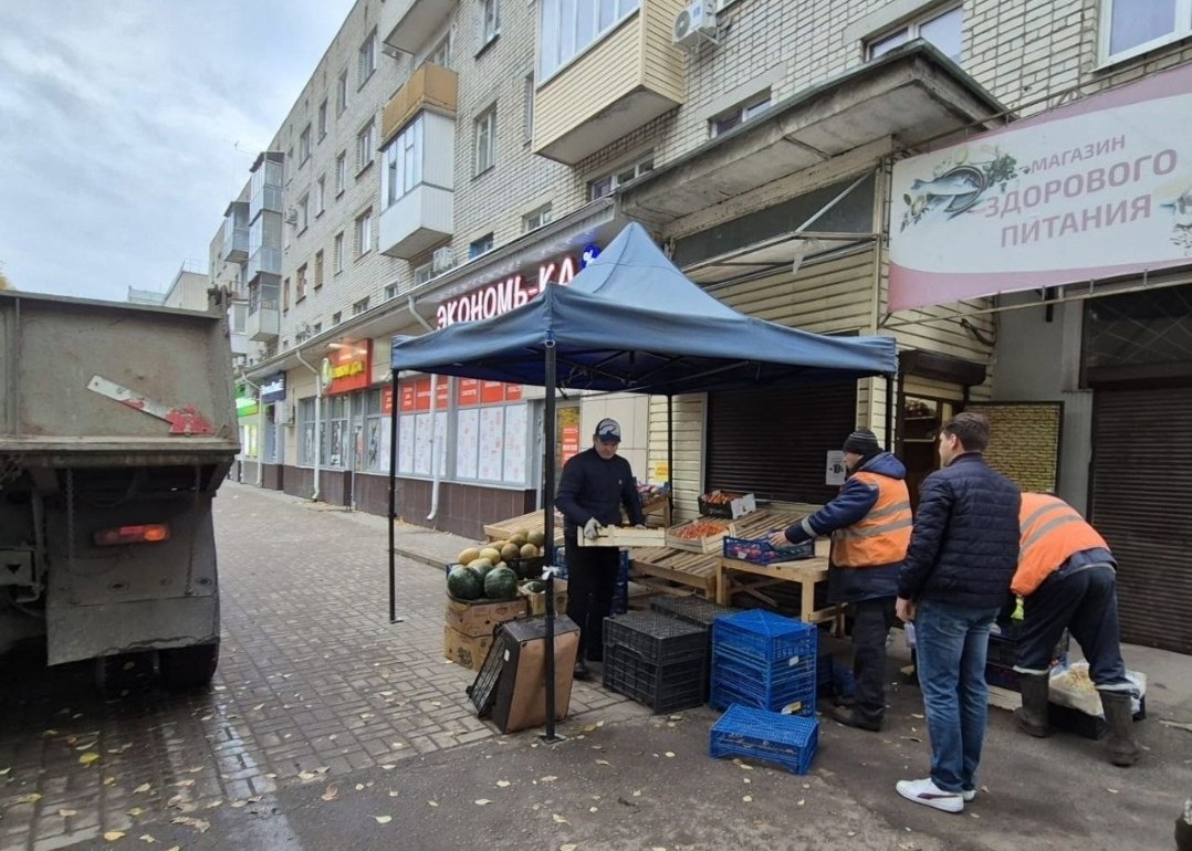 В Бежице пресекли незаконную уличную торговлю В Бежице пресекли незаконную уличную торговлю