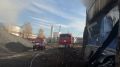 В Брянске на переулке Уральском горел автосервис