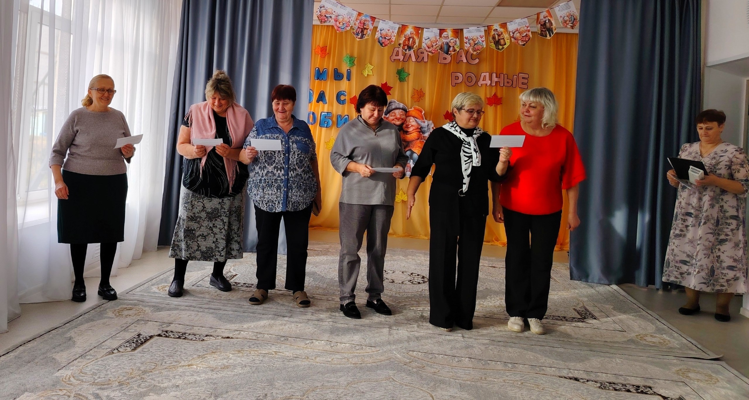 В МБДОУ- детский сад № 7 "Орлёнок" 28 октября царила по-настоящему волшебная атмосфера! Были организованы, уже ставшие традиционными музыкальные посиделки "Волшебный день с бабушками и дедушками", которые стал настоящим... В МБДОУ- детский сад № 7 "Орлёнок" 28 октября царила по-настоящему волшебная атмосфера! Были организованы, уже ставшие традиционными музыкальные посиделки "Волшебный день с бабушками и дедушками", которые стал настоящим...