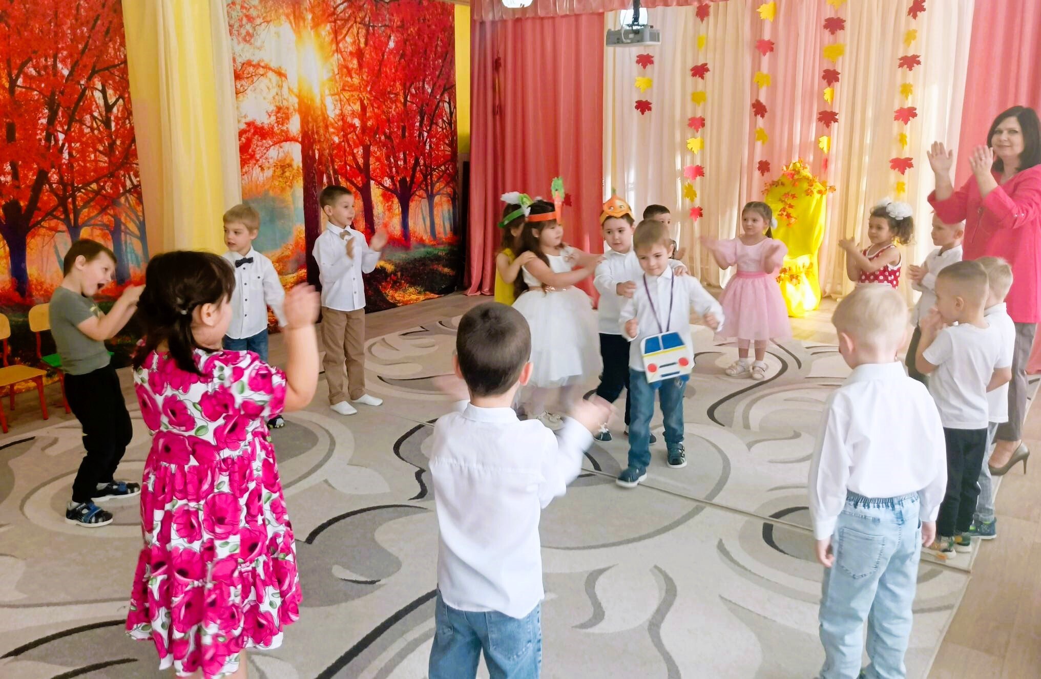 28 октября в МБДОУ-д/с №27 «Чебурашка» состоялся праздник «В гостях у Осени» 28 октября в МБДОУ-д/с №27 «Чебурашка» состоялся праздник «В гостях у Осени»