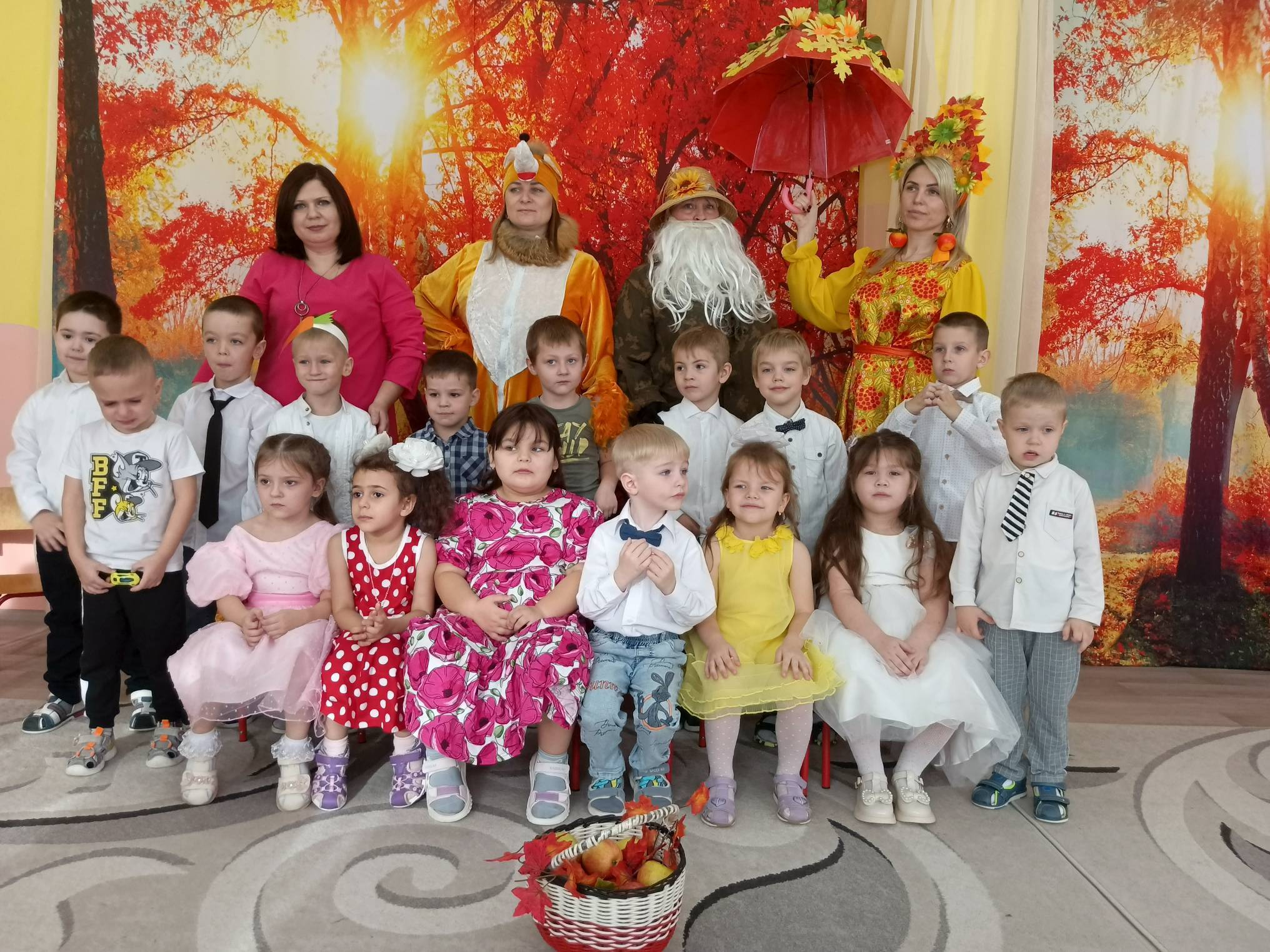 28 октября в МБДОУ-д/с №27 «Чебурашка» состоялся праздник «В гостях у Осени»