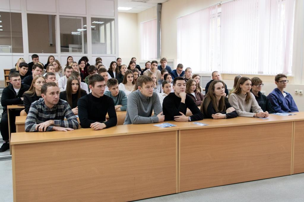 Брянские полицейские подвели итоги антинаркотической акции «Сообщи, где торгуют смертью» Брянские полицейские подвели итоги антинаркотической акции «Сообщи, где торгуют смертью»