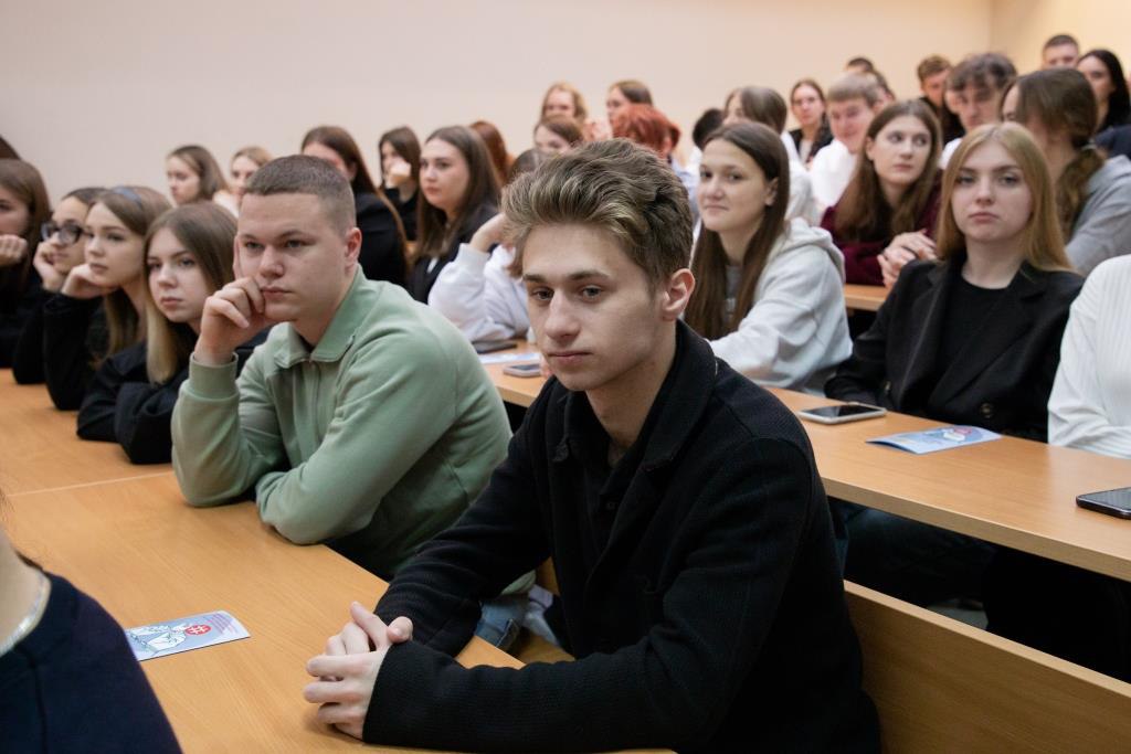 Брянские полицейские подвели итоги антинаркотической акции «Сообщи, где торгуют смертью» Брянские полицейские подвели итоги антинаркотической акции «Сообщи, где торгуют смертью»
