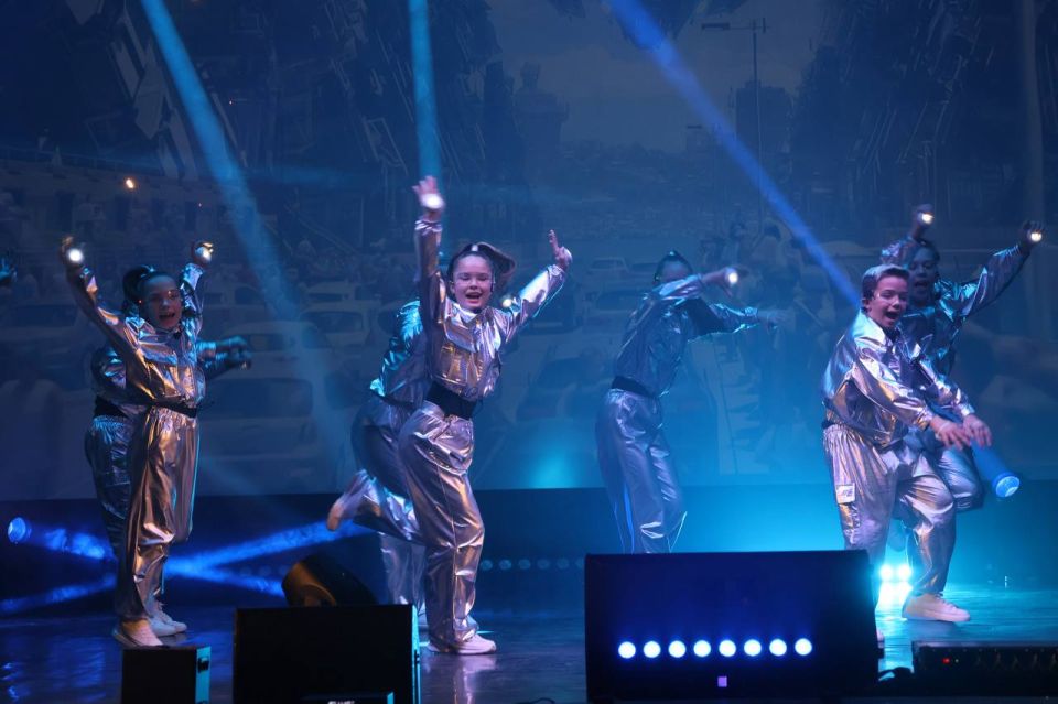 Во Дворце культуры имени Д.Н. Медведева состоялось невероятное событие, пронизанное историей, талантом и искренней любовью к искусству! Мы с гордостью отпраздновали Золотой Юбилей — 50-летие Дворца!