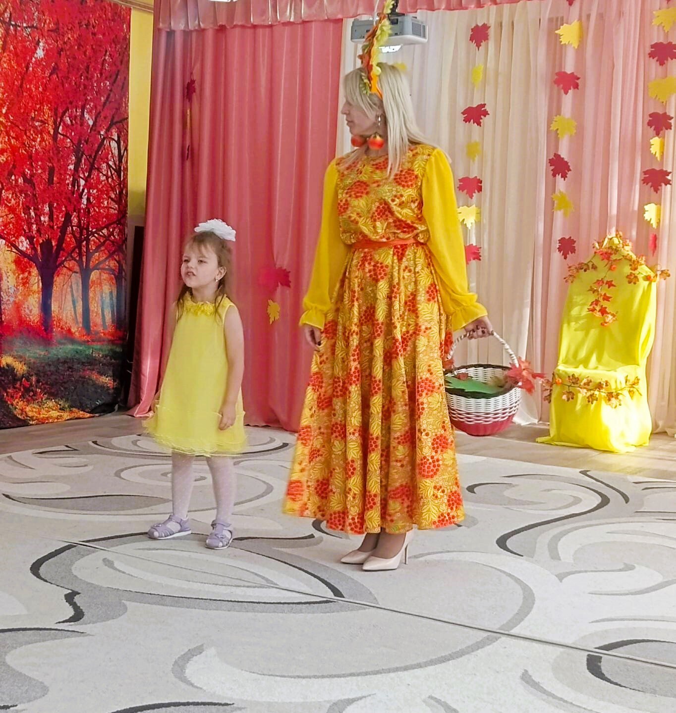 28 октября в МБДОУ-д/с №27 «Чебурашка» состоялся праздник «В гостях у Осени» 28 октября в МБДОУ-д/с №27 «Чебурашка» состоялся праздник «В гостях у Осени»