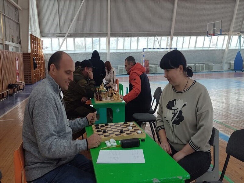 28 октября 2025 года в ФОК «Беседь» состоялся предпраздничный турнир по шахматам и шашкам, посвященный Дню народного единства 28 октября 2025 года в ФОК «Беседь» состоялся предпраздничный турнир по шахматам и шашкам, посвященный Дню народного единства