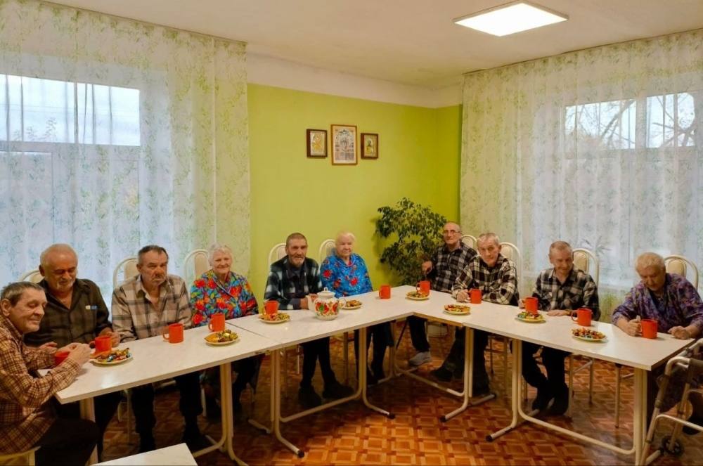 Автоклуб Дятьковского района порадовал зрителей концертной программой «Родные просторы», посвященной Дню народного единства Автоклуб Дятьковского района порадовал зрителей концертной программой «Родные просторы», посвященной Дню народного единства