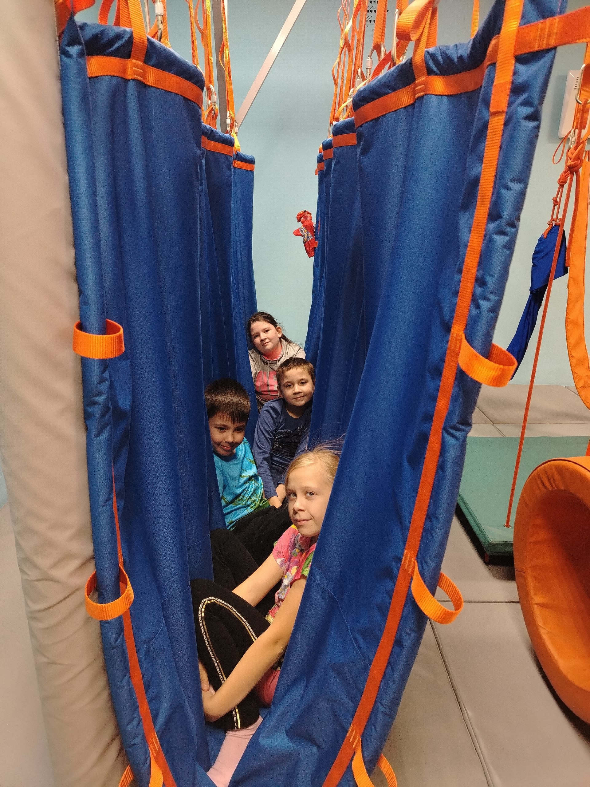 В практике педагогов-психологов прочно укрепились нетрадиционные формы и методы деятельности В практике педагогов-психологов прочно укрепились нетрадиционные формы и методы деятельности