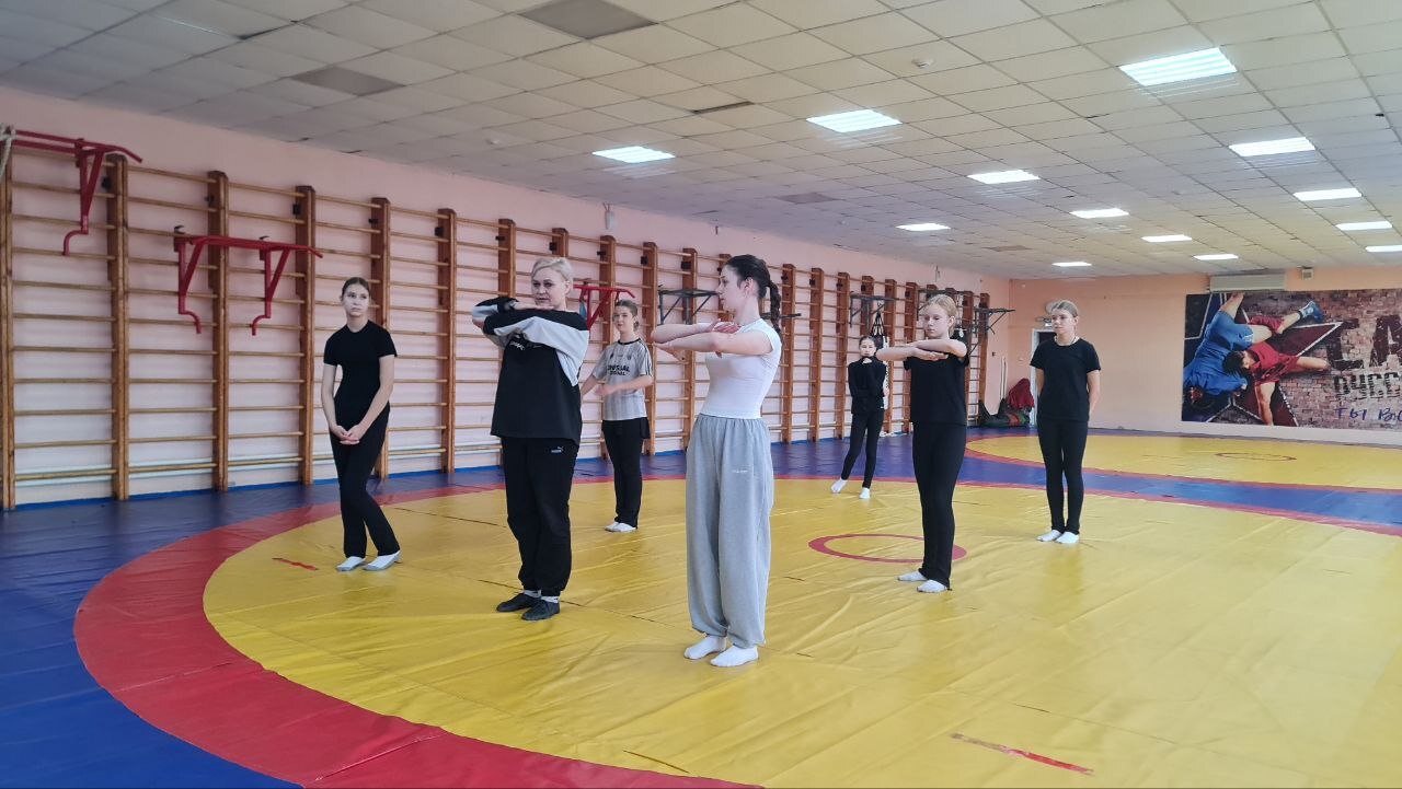 28 октября педагог дополнительного образования Центра детского творчества Рословец И.Б. в рамках социального партнерства организовала мастер – класс «Народный танец» для детей, посещающих МБУДО СШ «Луч» им. В. Фридзона 28 октября педагог дополнительного образования Центра детского творчества Рословец И.Б. в рамках социального партнерства организовала мастер – класс «Народный танец» для детей, посещающих МБУДО СШ «Луч» им. В. Фридзона