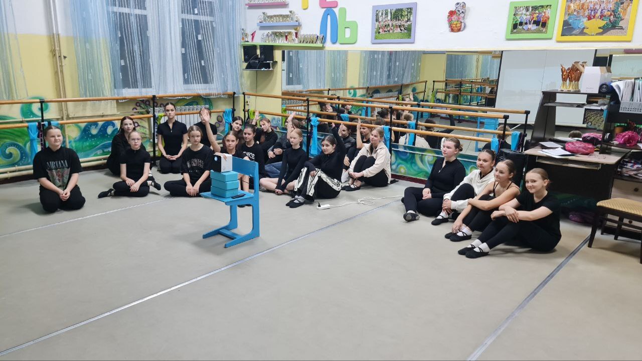 29 октября в танцевальном коллективе «Акварель» Центра детского творчества прошла викторина «Факторы, формирующие здоровье» ЗОЖ 29 октября в танцевальном коллективе «Акварель» Центра детского творчества прошла викторина «Факторы, формирующие здоровье» ЗОЖ