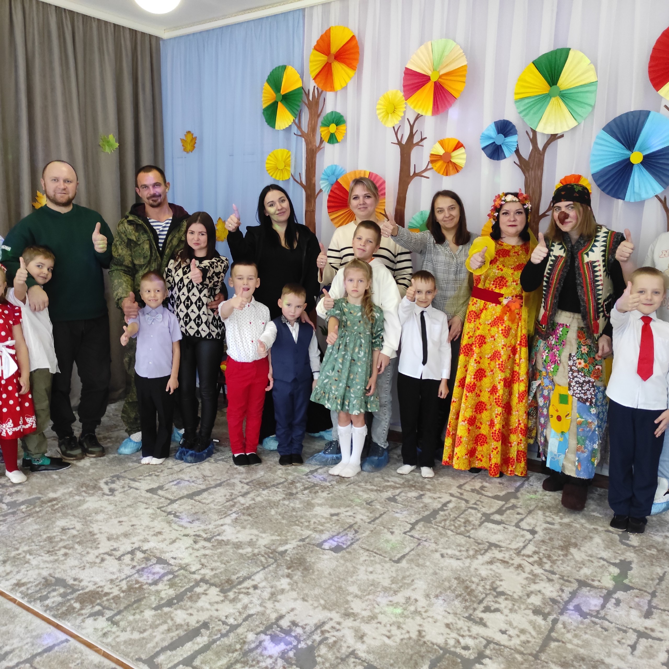 Осень - это волшебное время года, полное ярких красок и щедрых даров природы Осень - это волшебное время года, полное ярких красок и щедрых даров природы