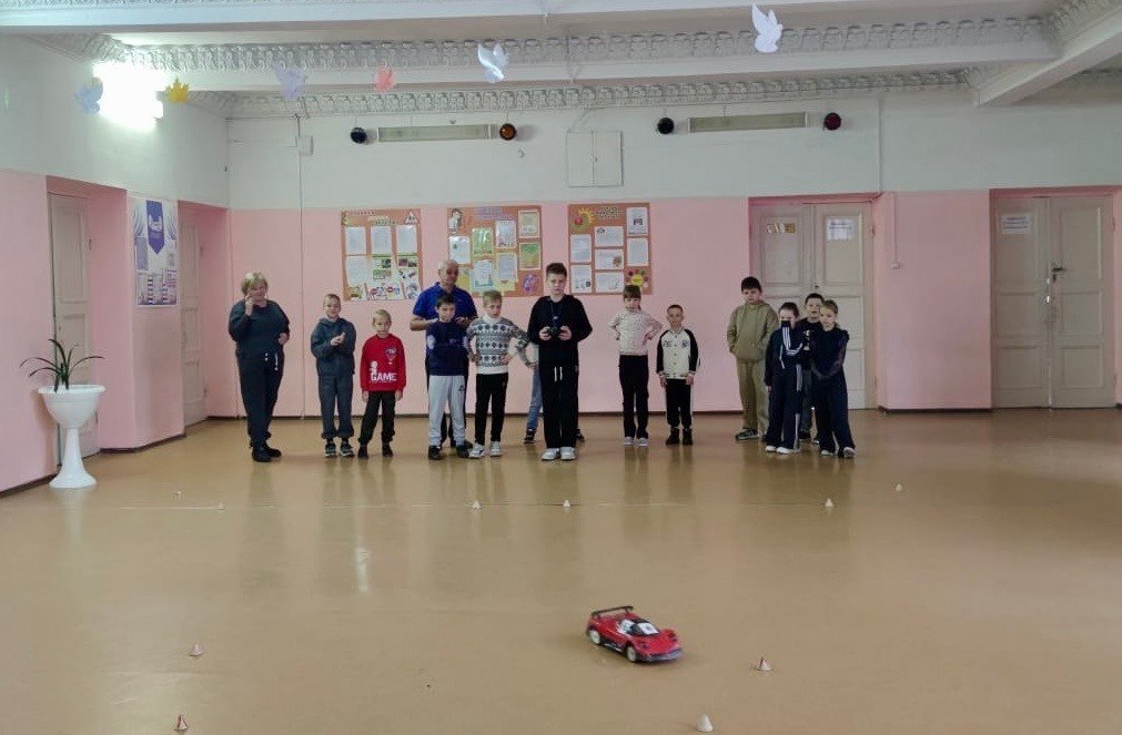 Очень интересно и увлекательно прошёл один из дней осенних каникул в Центре детского творчества Очень интересно и увлекательно прошёл один из дней осенних каникул в Центре детского творчества